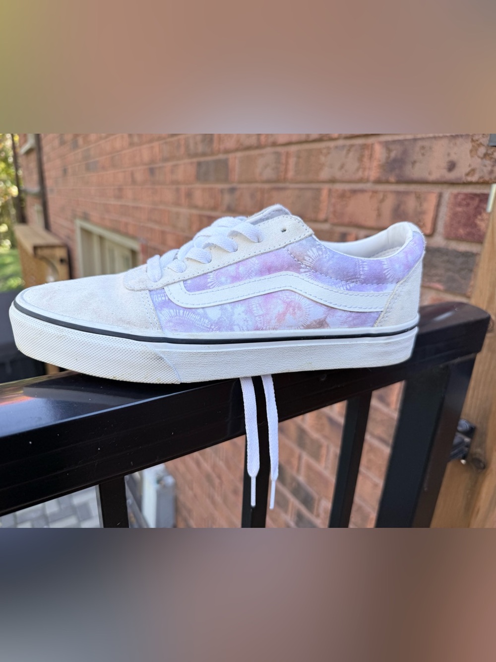 Women’s Vans Low-Top Sneakers